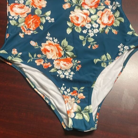 Cupshe Teal Floral Scalloped Crisscross One Piece Swimsuit | size XL | NWT - Picture 5 of 11